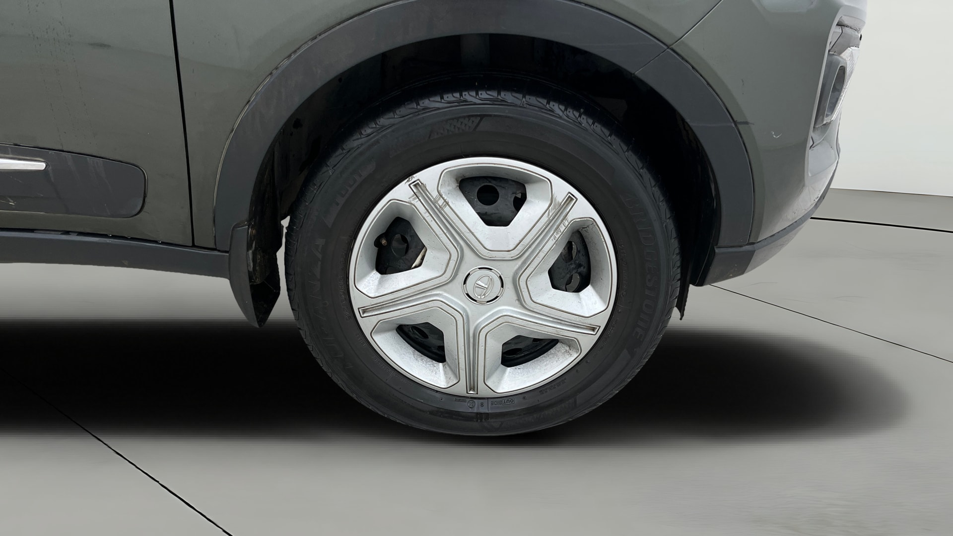 View 2020 Tata Nexon Revotron XE Image 39 Used 2020 Tata Nexon Revotron XE Image 39