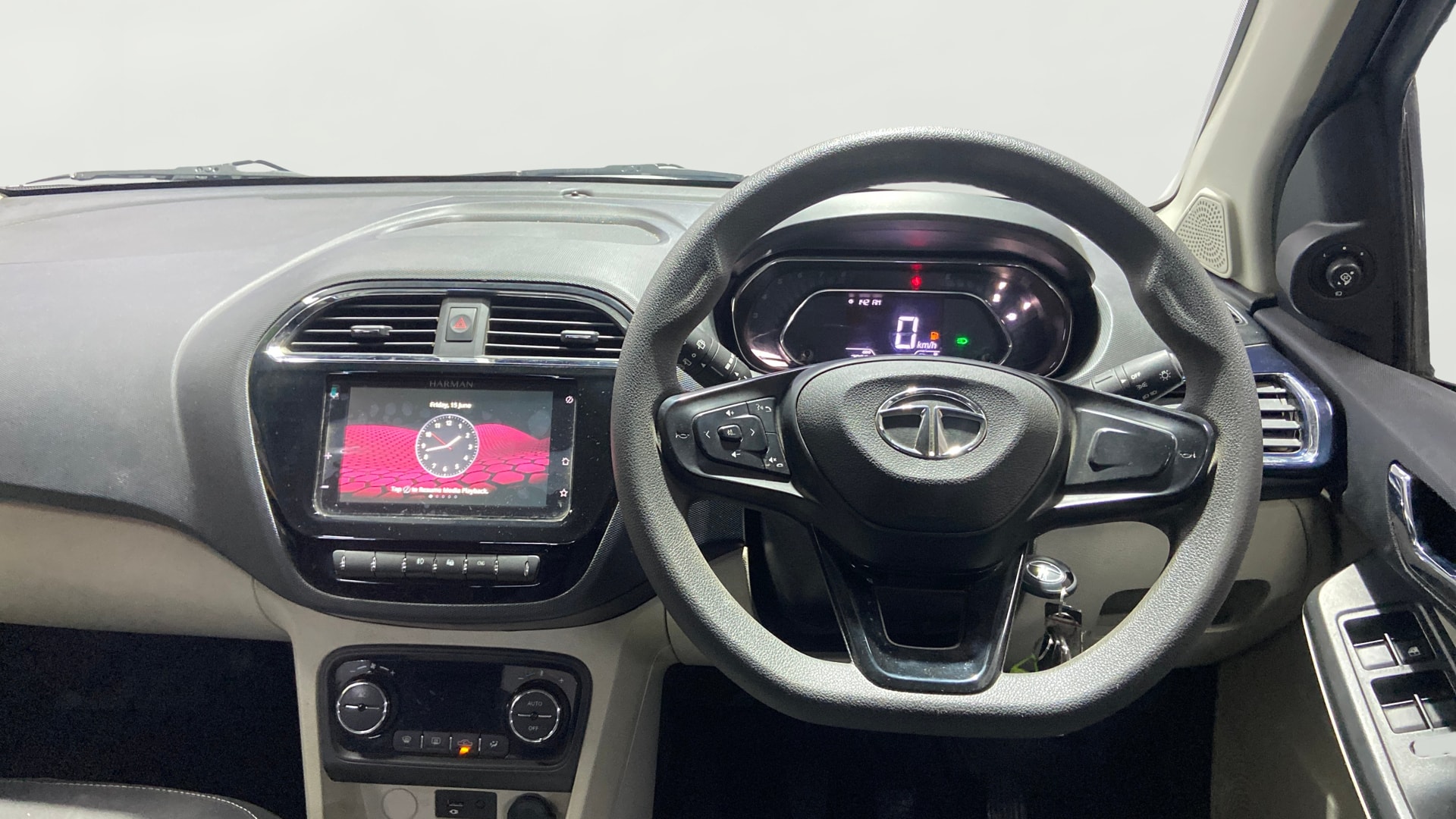 Used 2022 Tata Tiago Used 2022 Tata Tiago