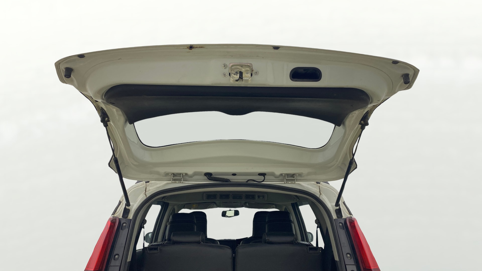 View 2019 Maruti Suzuki 1000 Base Variant Image 17 Used 2019 Maruti Suzuki 1000 Base Variant Image 17