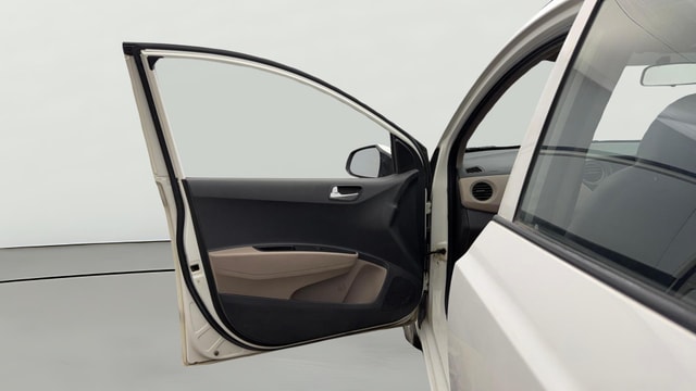 View Hyundai Grand i10 Image 37 Used Hyundai Grand i10 Image 37