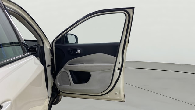 View Jeep Compass Image 46 Used Jeep Compass Image 46