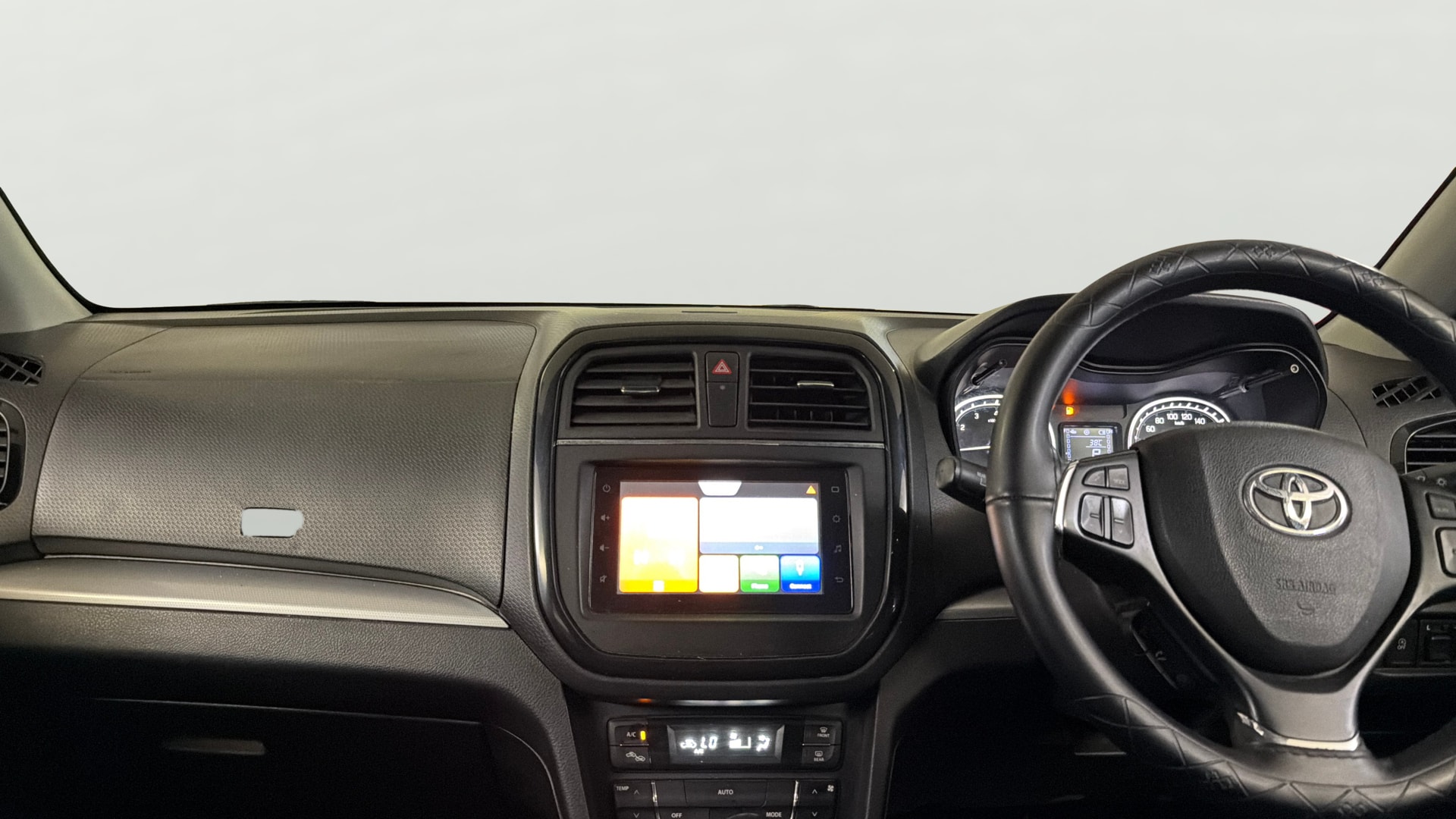 View 2022 Toyota Urban Cruiser High AT Image 18 Used 2022 Toyota Urban Cruiser High AT Image 18