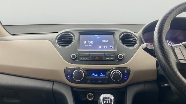 View Hyundai Grand i10 Image 17 Used Hyundai Grand i10 Image 17