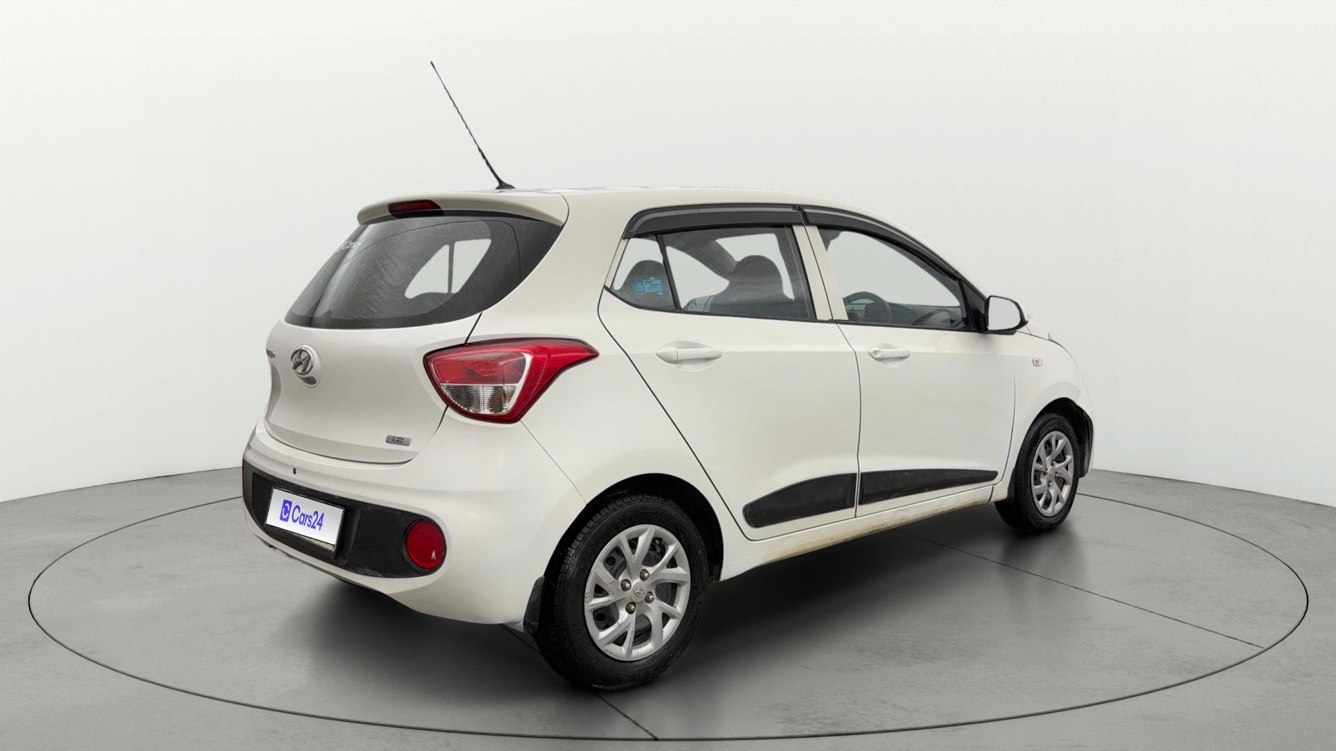 View 2017 Hyundai Grand i10 Magna 1.2 Kappa VTVT Image 43 Used 2017 Hyundai Grand i10 Magna 1.2 Kappa VTVT Image 43