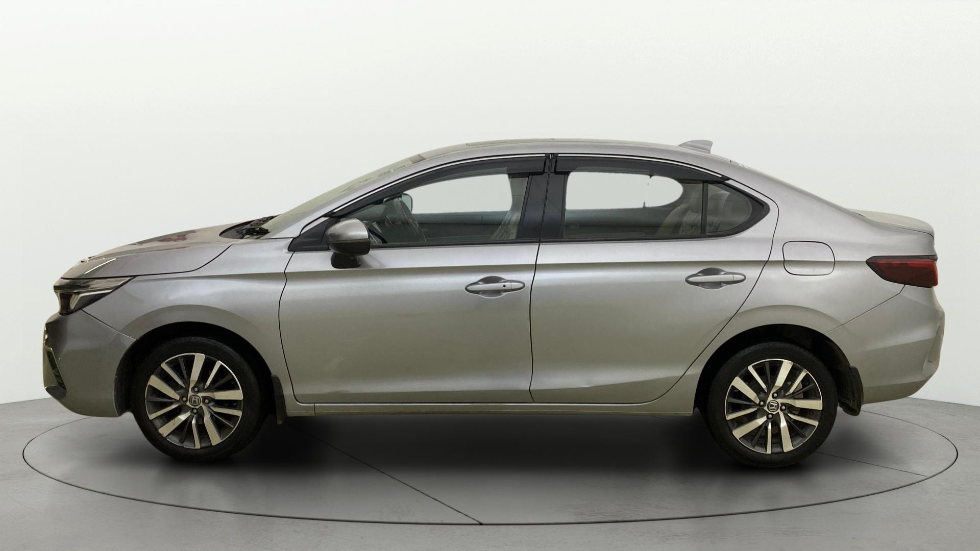 View 2021 Honda City ZX MT Diesel Anniversary Edition Image 6 Used 2021 Honda City ZX MT Diesel Anniversary Edition Image 6