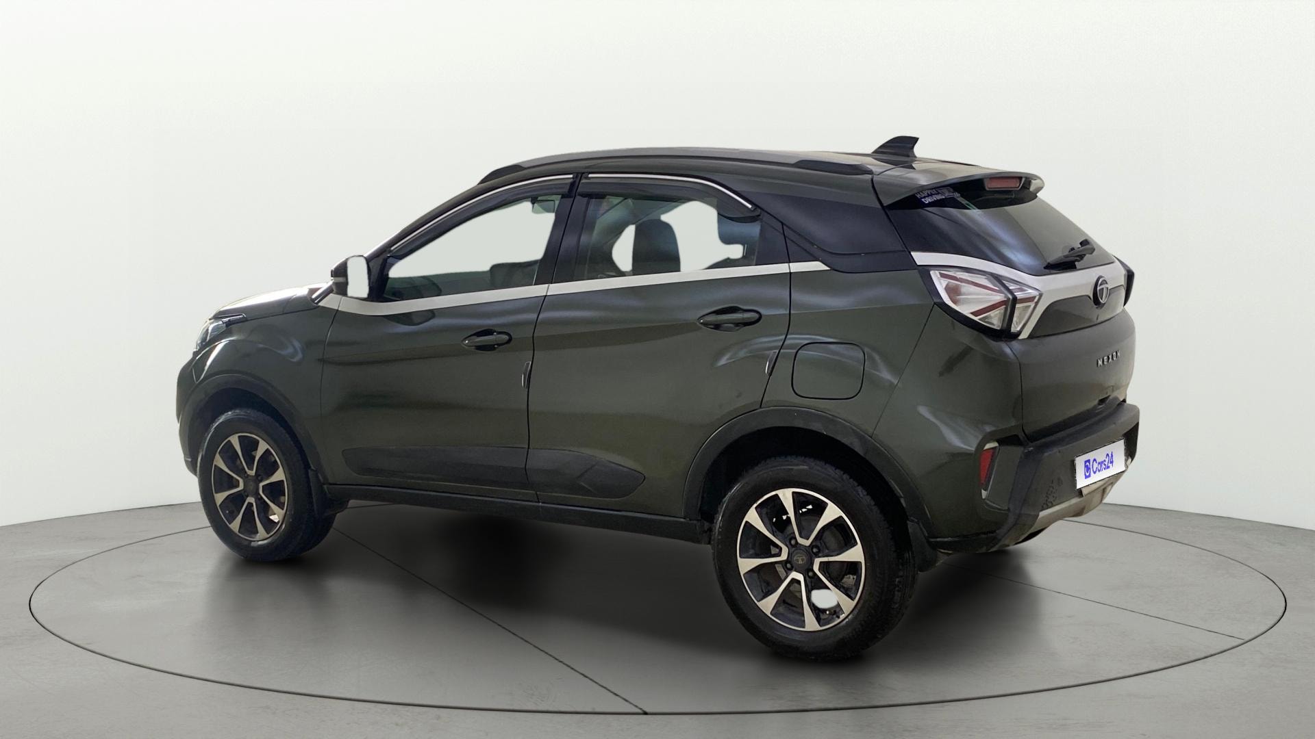 View 2021 Tata Nexon XZA Plus Diesel Image 2 Used 2021 Tata Nexon XZA Plus Diesel Image 2