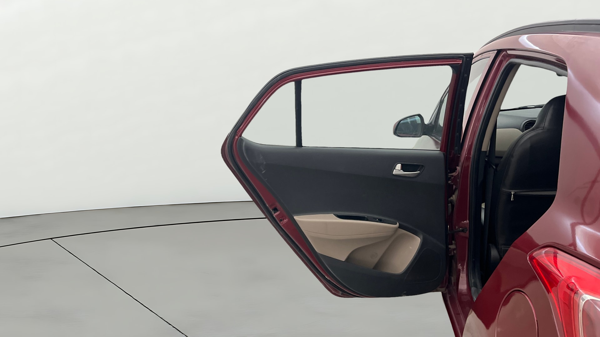 View 2014 Hyundai Grand i10 Sportz 1.2 Kappa Image 22 Used 2014 Hyundai Grand i10 Sportz 1.2 Kappa Image 22
