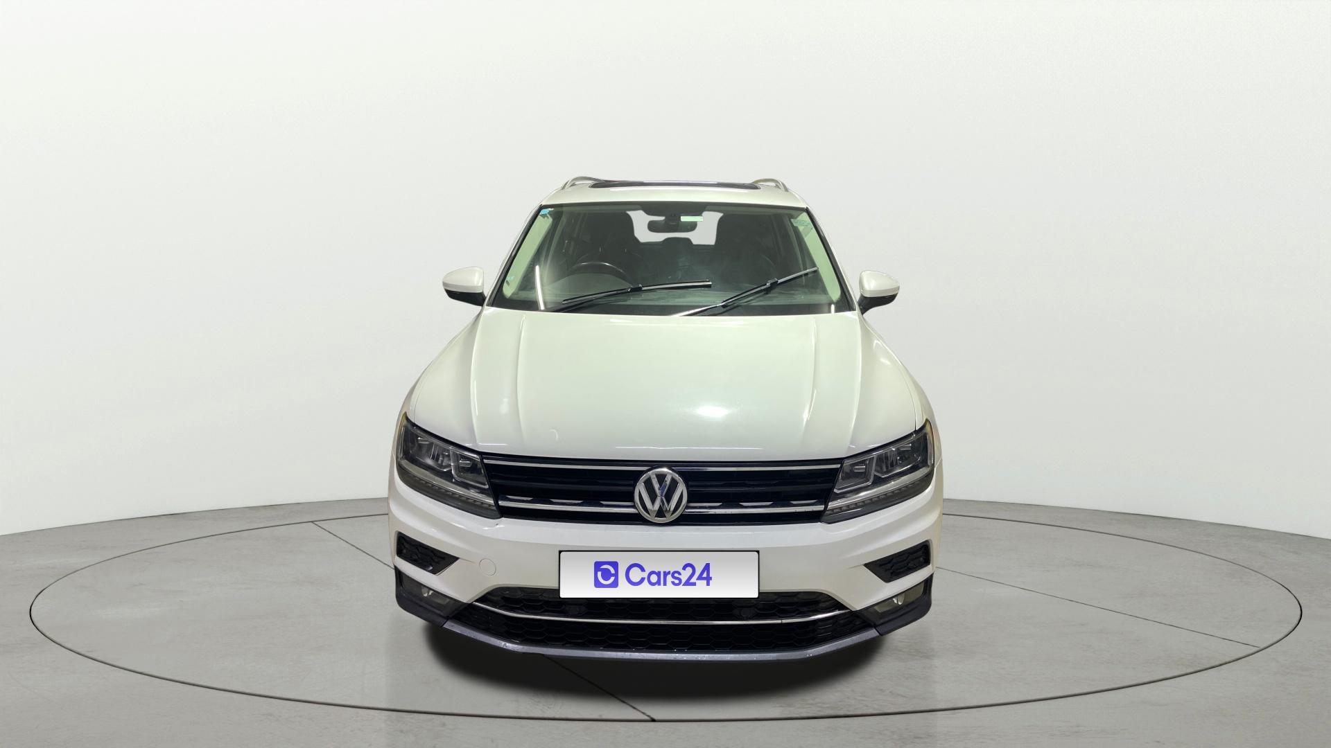 View 2020 Volkswagen Tiguan DSG 4MOTION Comfortline Image 1 Used 2020 Volkswagen Tiguan DSG 4MOTION Comfortline Image 1