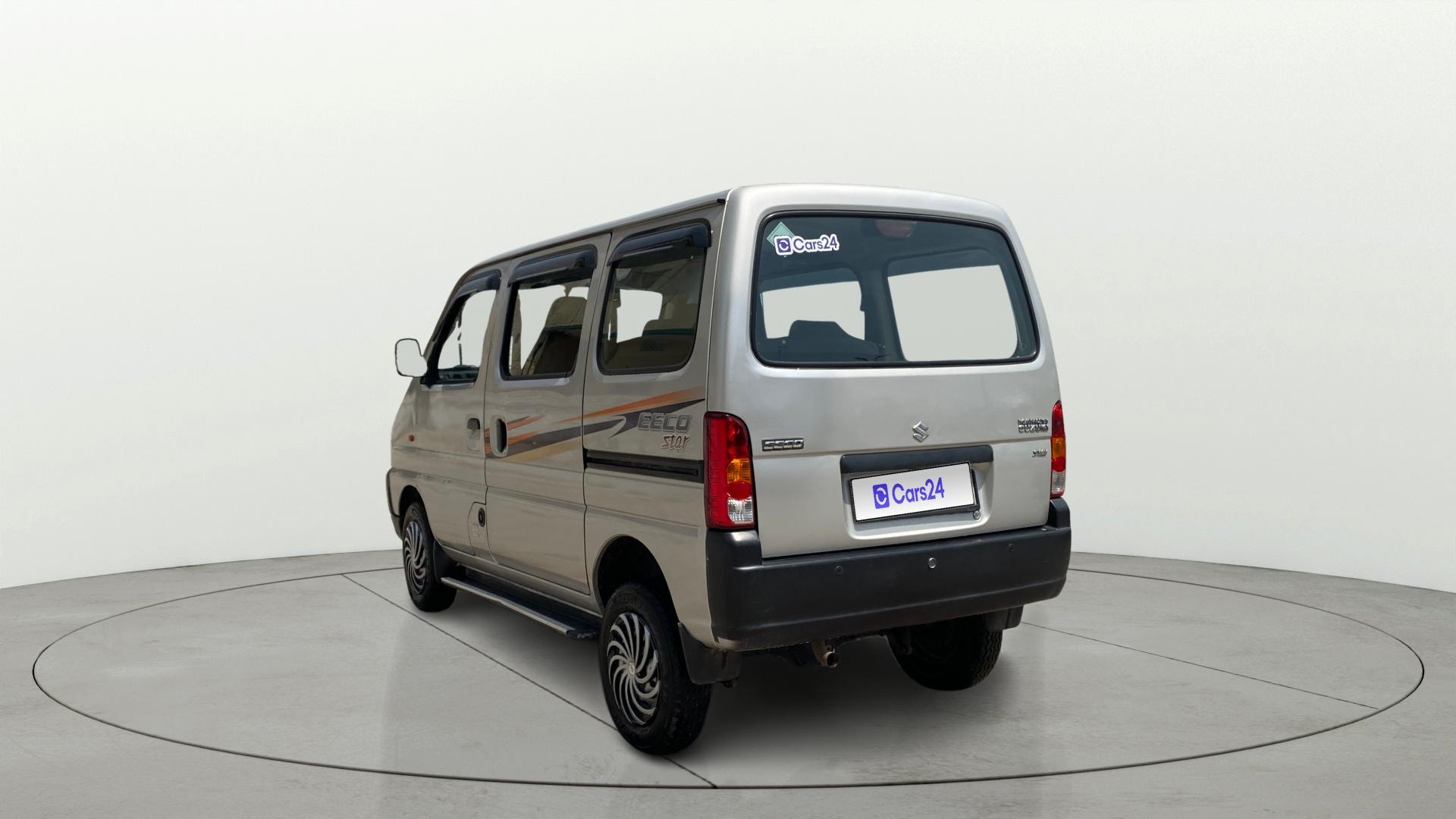 View 2021 Maruti Suzuki 1000 Base Variant Image 2 Used 2021 Maruti Suzuki 1000 Base Variant Image 2