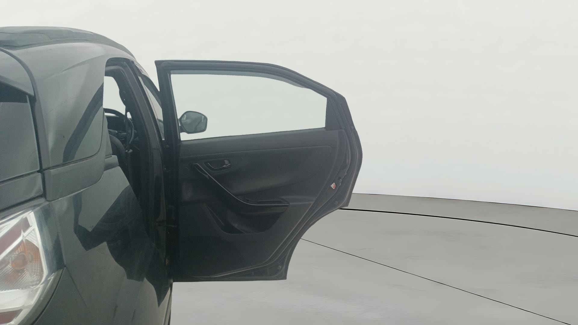 View 2022 Tata Nexon Revotron XE Image 8 Used 2022 Tata Nexon Revotron XE Image 8