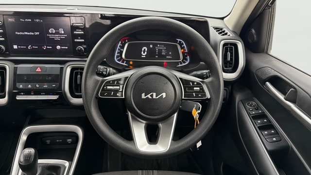 View Kia Sonet Image 20 Used Kia Sonet Image 20