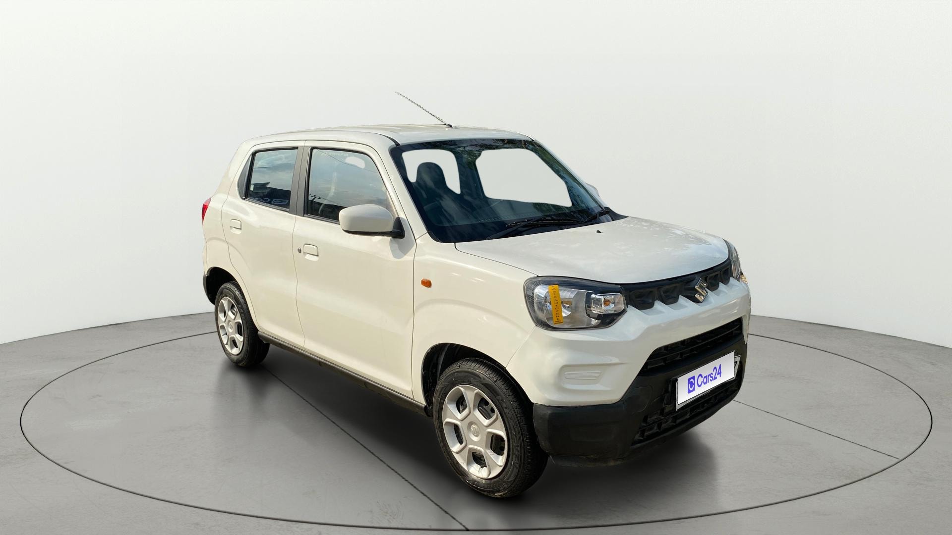 View 2021 Maruti Suzuki 1000 Base Variant Image 22 Used 2021 Maruti Suzuki 1000 Base Variant Image 22
