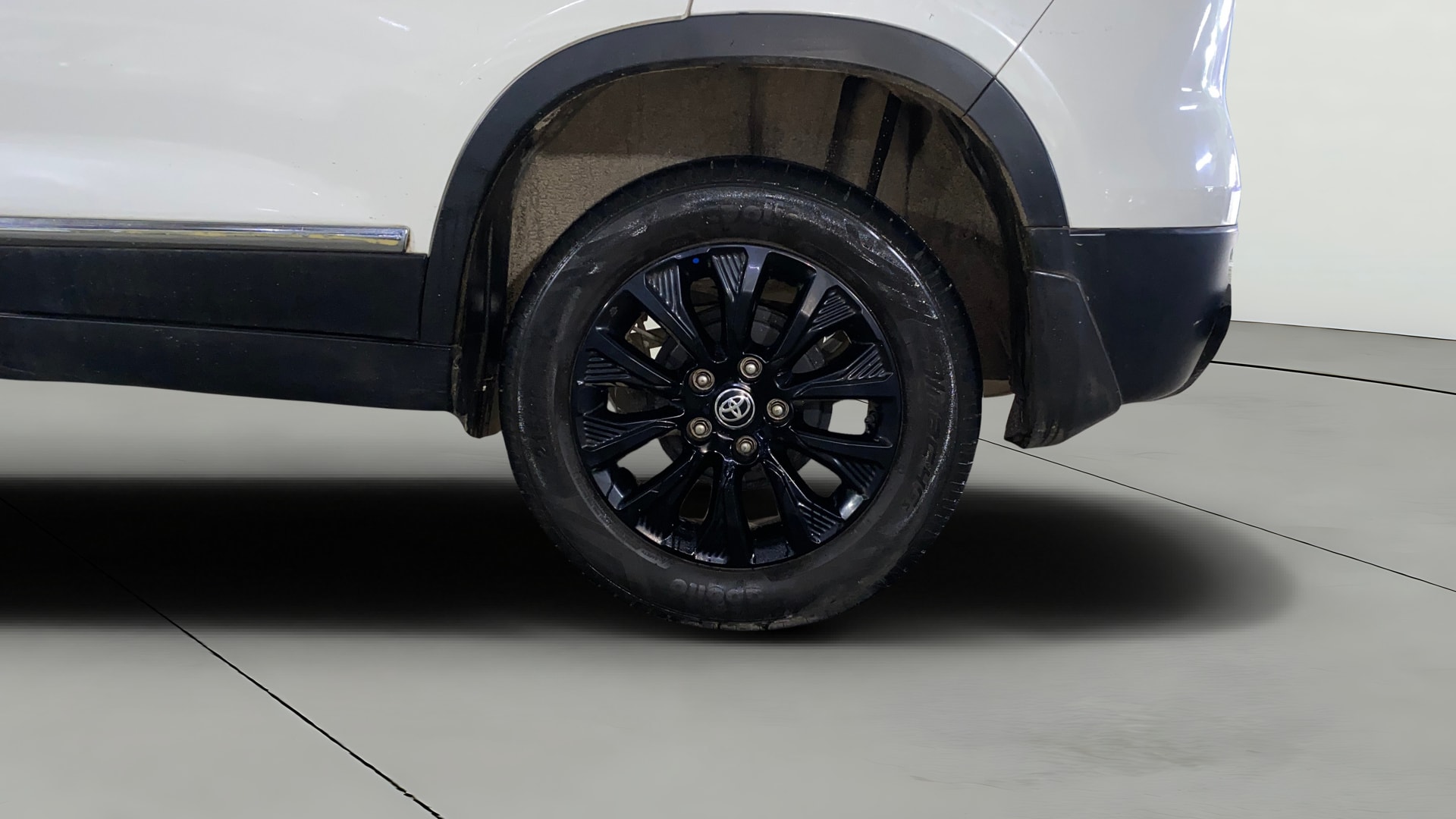 View 2022 Toyota Urban Cruiser High MT Image 12 Used 2022 Toyota Urban Cruiser High MT Image 12