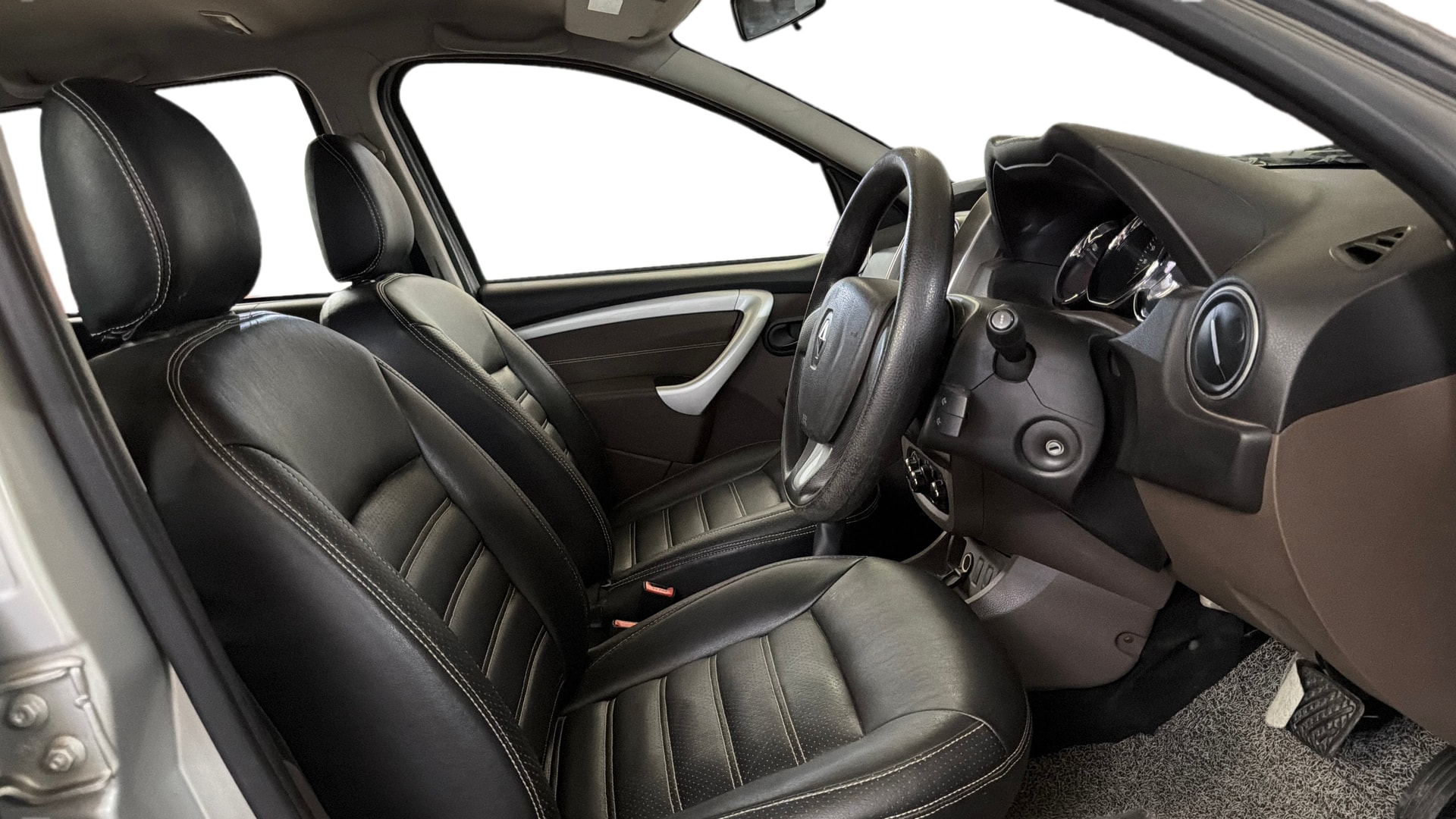 View 2019 Renault Duster Petrol RxS CVT Petrol Image 25 Used 2019 Renault Duster Petrol RxS CVT Petrol Image 25