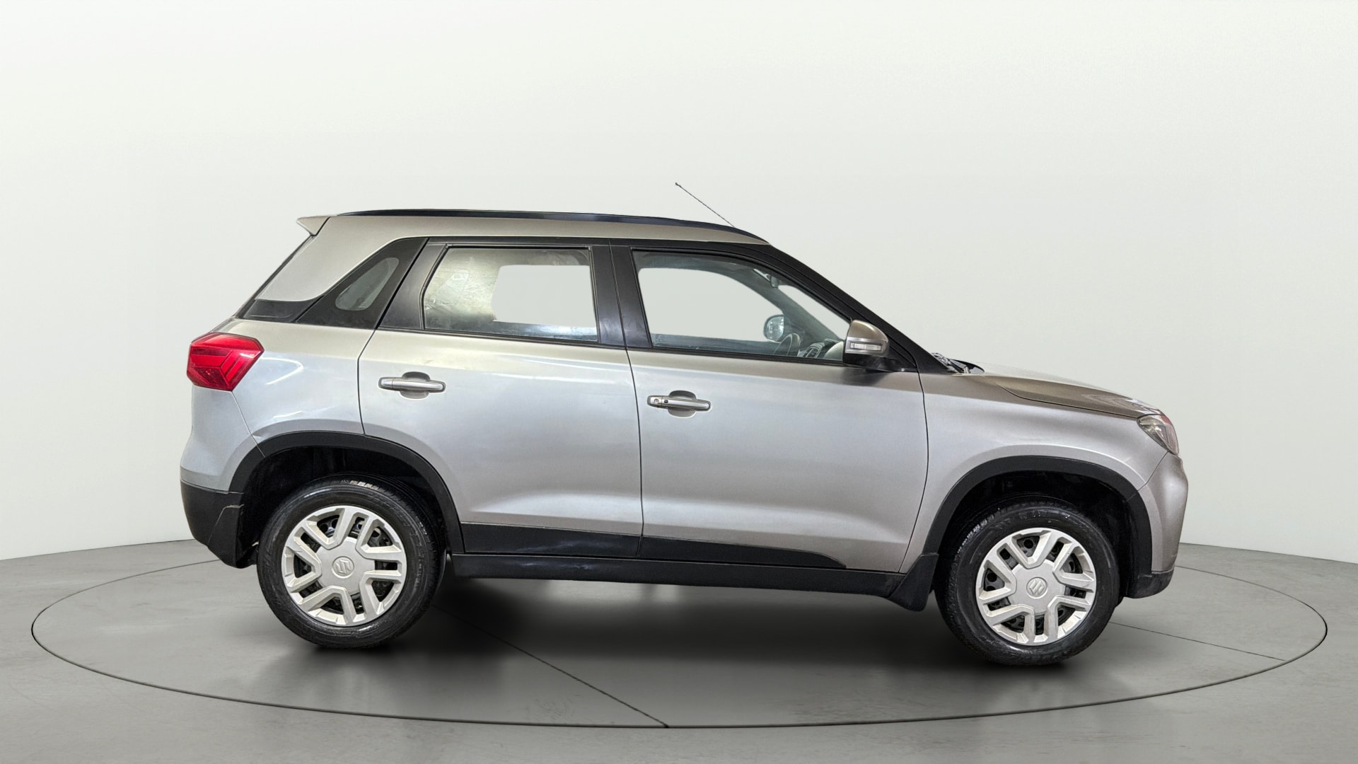 View 2022 Maruti Suzuki 1000 Base Variant Image 8 Used 2022 Maruti Suzuki 1000 Base Variant Image 8