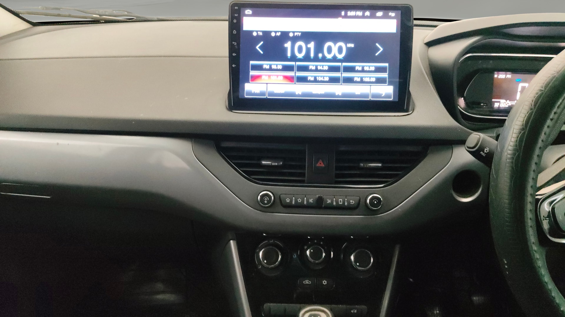 View 2022 Tata Nexon Revotron XE Image 17 Used 2022 Tata Nexon Revotron XE Image 17