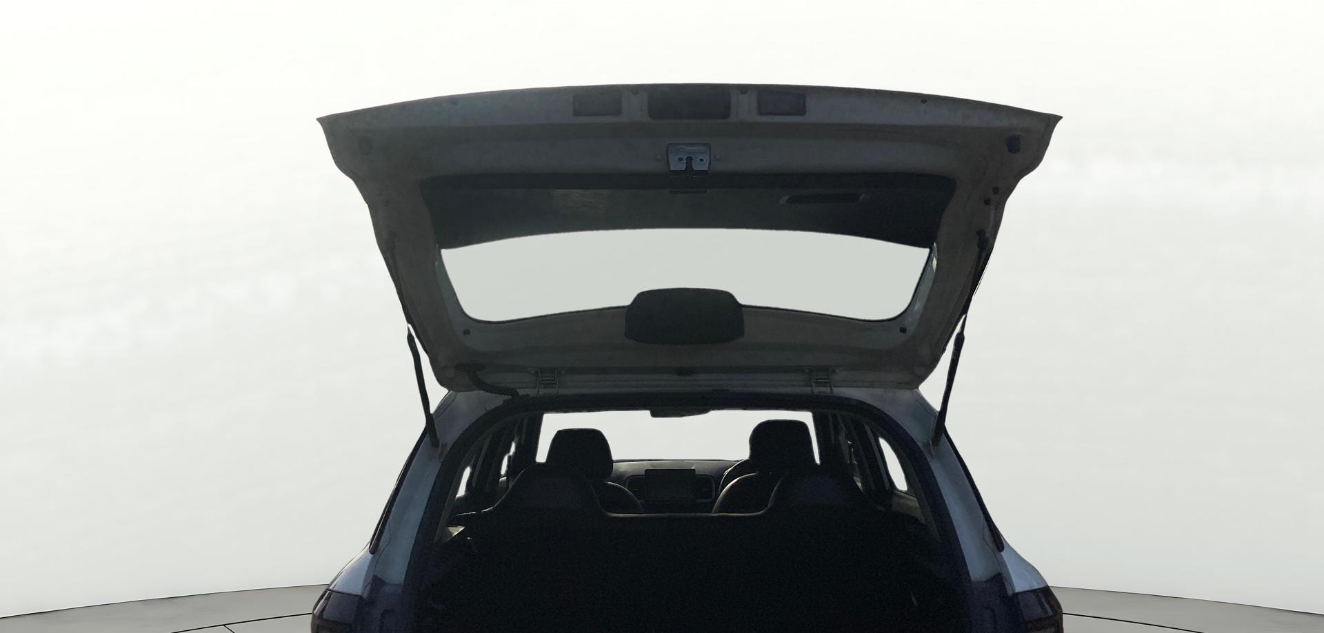 View 2023 Hyundai Venue S Plus 1.5 Diesel MT Image 16 Used 2023 Hyundai Venue S Plus 1.5 Diesel MT Image 16