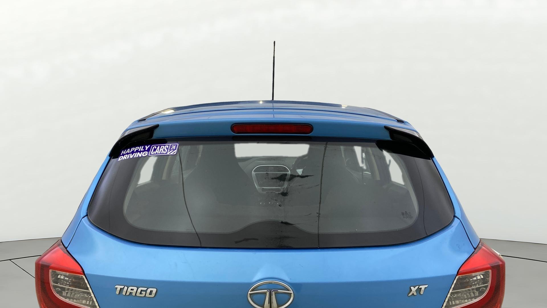 View 2017 Tata Tiago Revotorq XB Image 4 Used 2017 Tata Tiago Revotorq XB Image 4