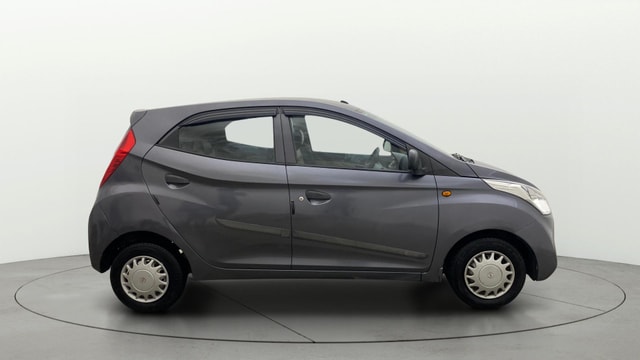 View Hyundai EON Image 8 Used Hyundai EON Image 8