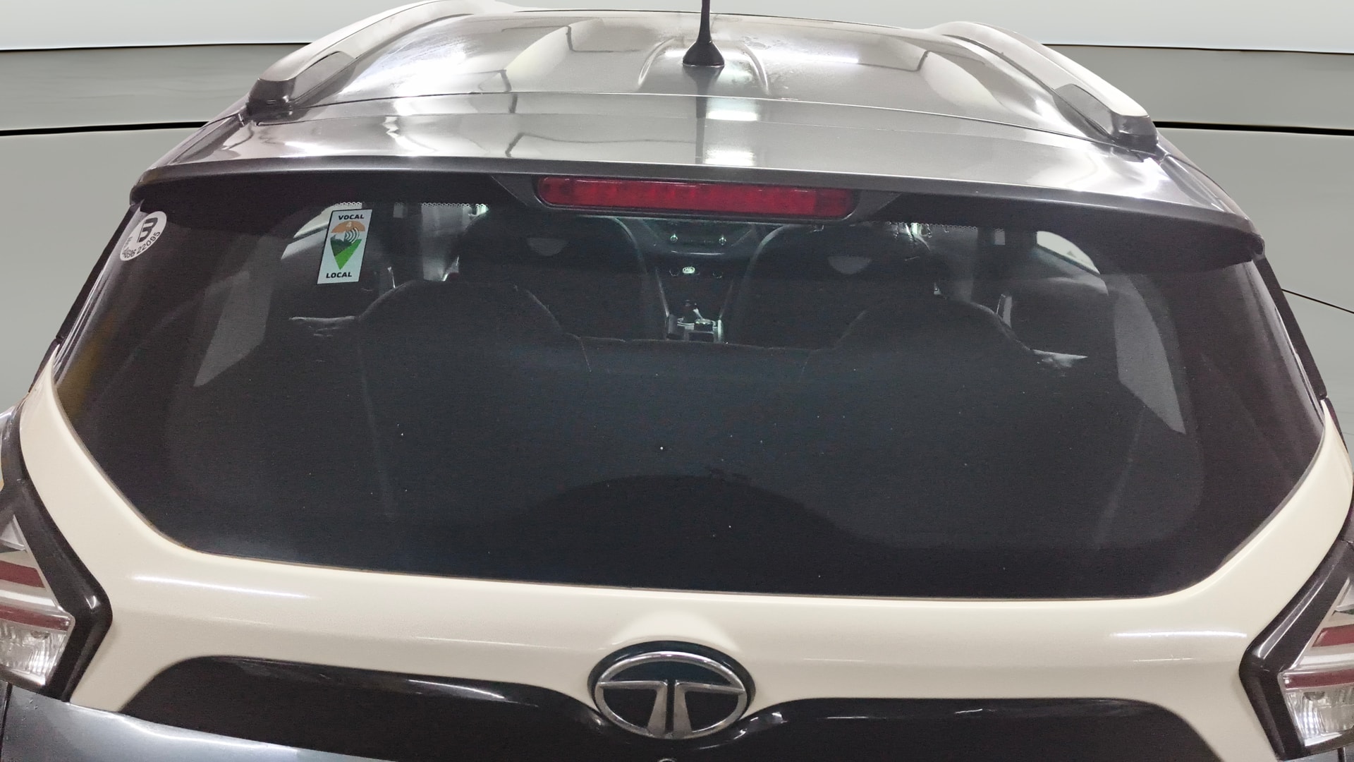 View 2023 Tata Nexon Revotron XE Image 5 Used 2023 Tata Nexon Revotron XE Image 5