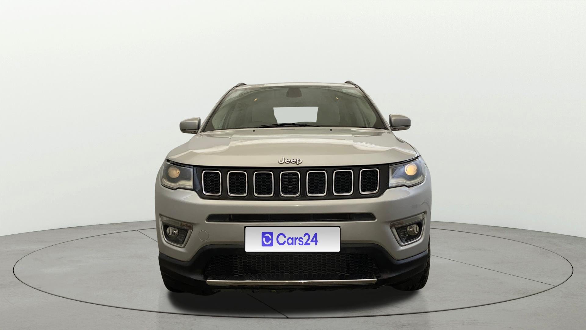 View 2018 Jeep Compass Limited 1.4 Multi AIR Petrol DDCT AT BS IV Image 1 Used 2018 Jeep Compass Limited 1.4 Multi AIR Petrol DDCT AT BS IV Image 1
