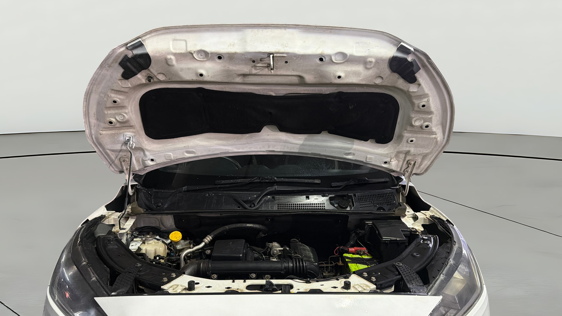 View 2022 Nissan Magnite XE Image 32 Used 2022 Nissan Magnite XE Image 32