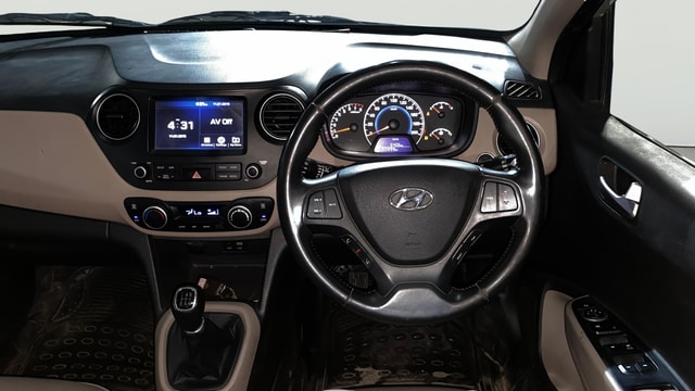 View Hyundai Grand i10 Image 20 Used Hyundai Grand i10 Image 20