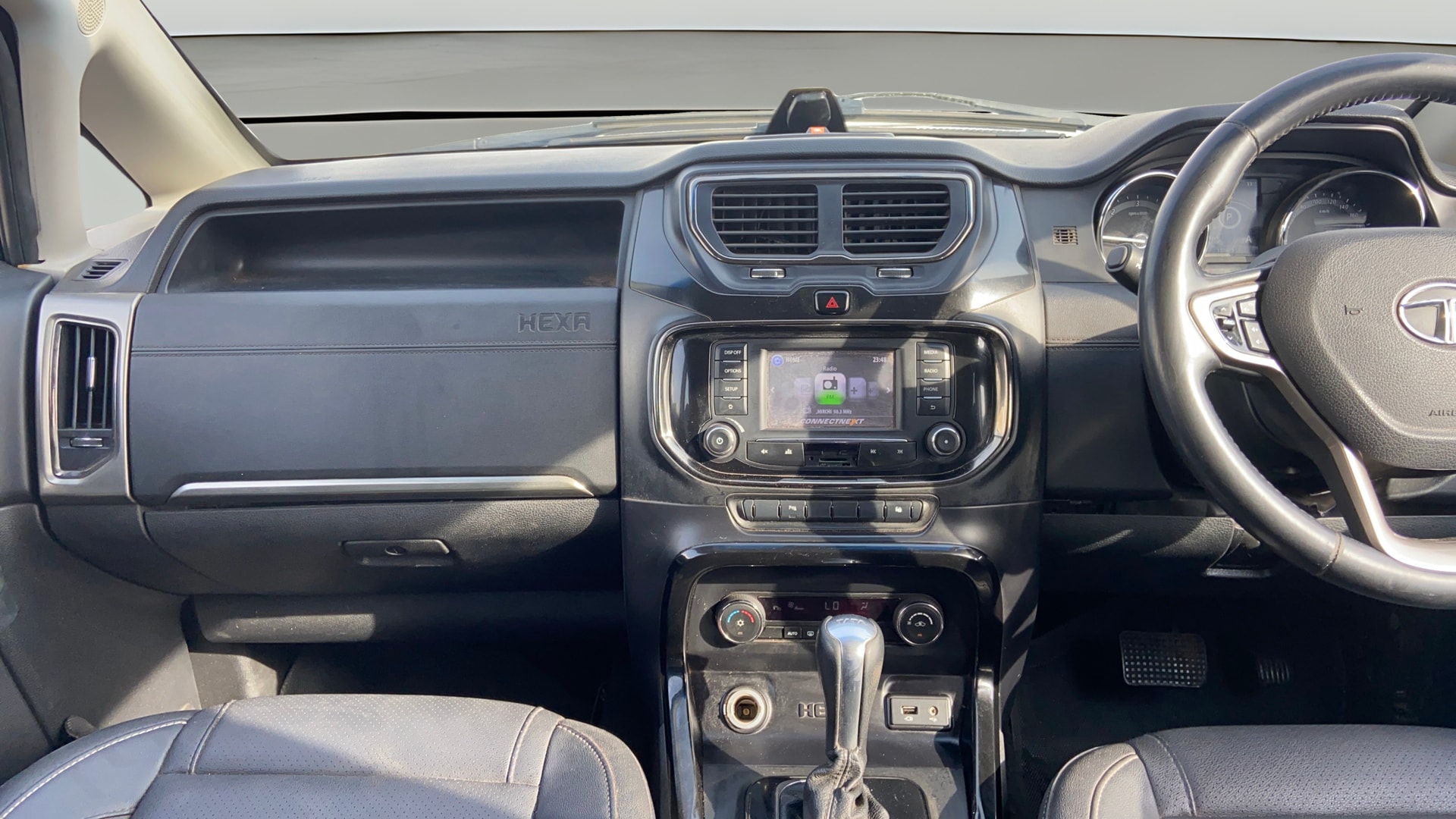 View 2018 Tata Hexa XTA 4X2 Image 34 Used 2018 Tata Hexa XTA 4X2 Image 34