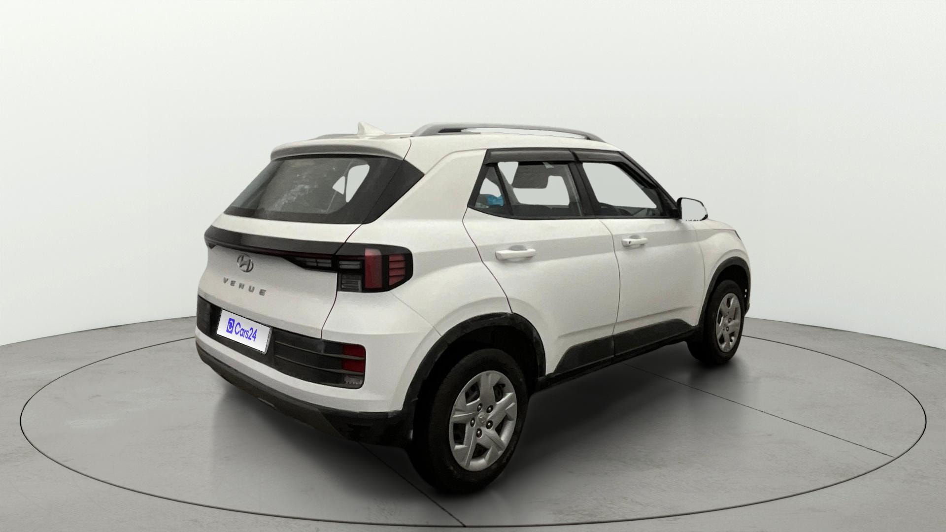 View 2022 Hyundai Venue E 1.2 Petrol BS IV Image 42 Used 2022 Hyundai Venue E 1.2 Petrol BS IV Image 42