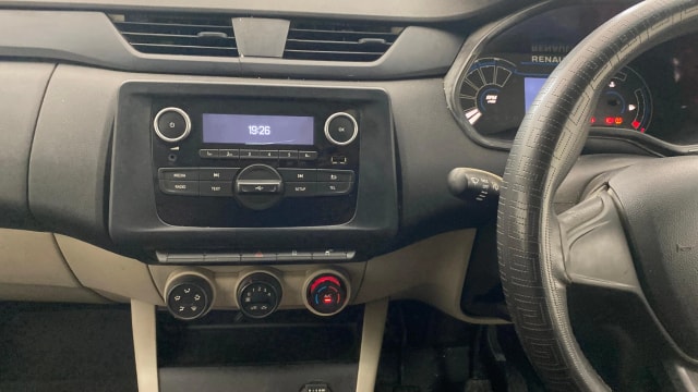 View Renault Triber Image 31 Used Renault Triber Image 31