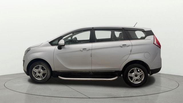 View Mahindra Marazzo Image 5 Used Mahindra Marazzo Image 5