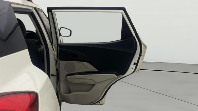 View Mahindra XUV300 Image 5 Used Mahindra XUV300 Image 5