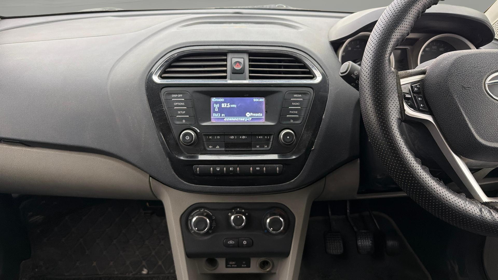 View 2016 Tata Tiago Revotorq XB Image 17 Used 2016 Tata Tiago Revotorq XB Image 17