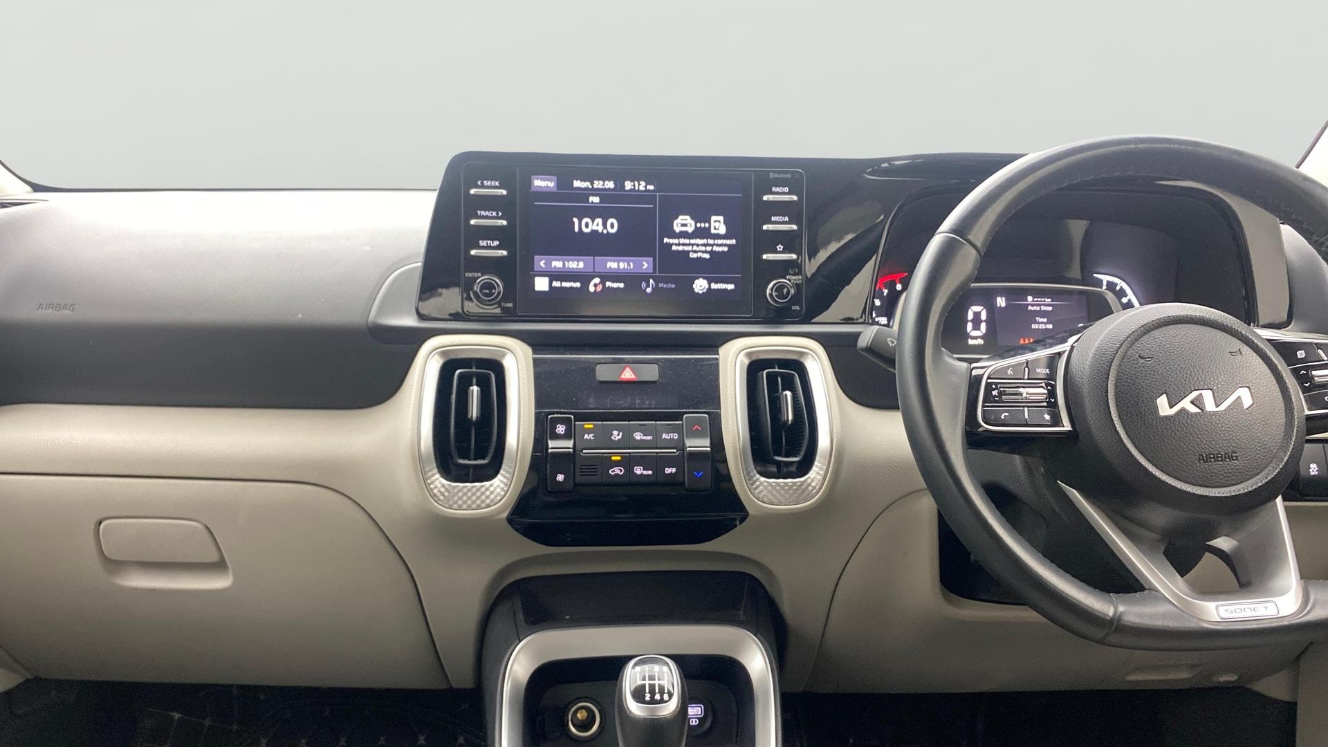 Used 2023 Kia Sonet Used 2023 Kia Sonet