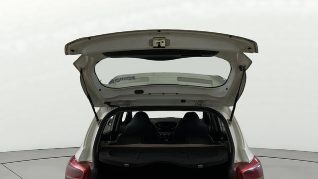 View Hyundai Grand i10 Image 16 Used Hyundai Grand i10 Image 16