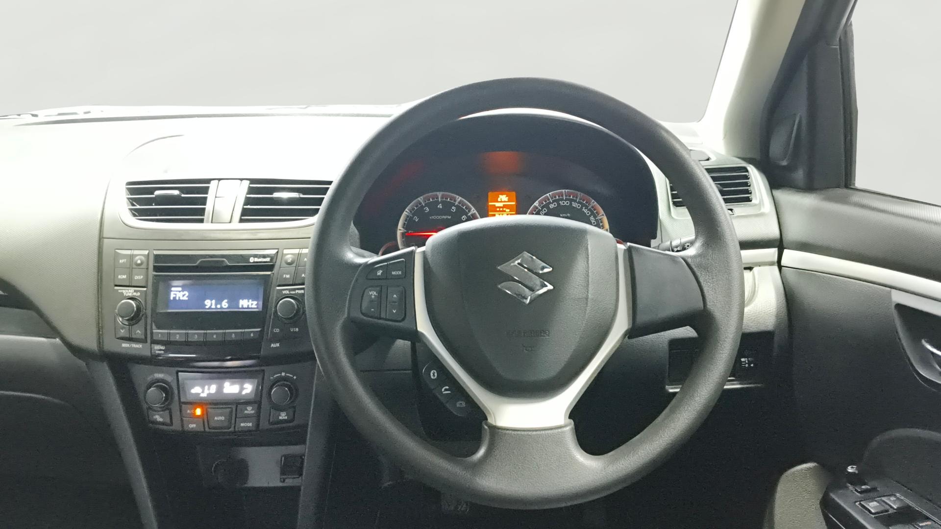 View 2016 Maruti Suzuki 1000 Base Variant Image 20 Used 2016 Maruti Suzuki 1000 Base Variant Image 20