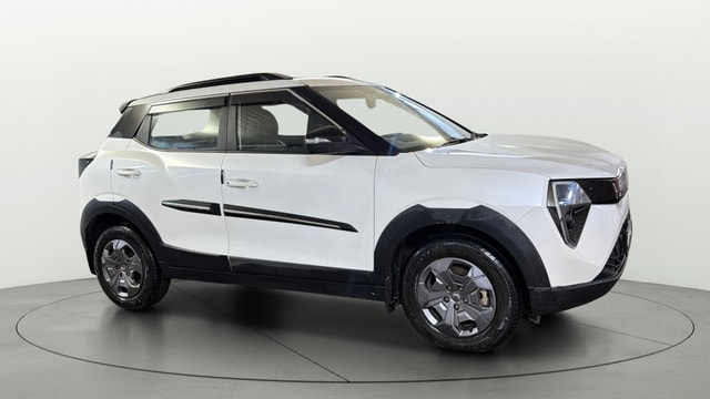 View Mahindra XUV 3XO Image 22 Used Mahindra XUV 3XO Image 22