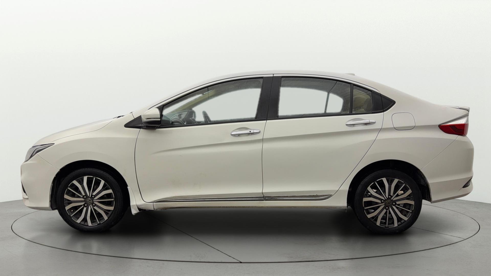 View 2018 Honda City ZX CVT Image 6 Used 2018 Honda City ZX CVT Image 6