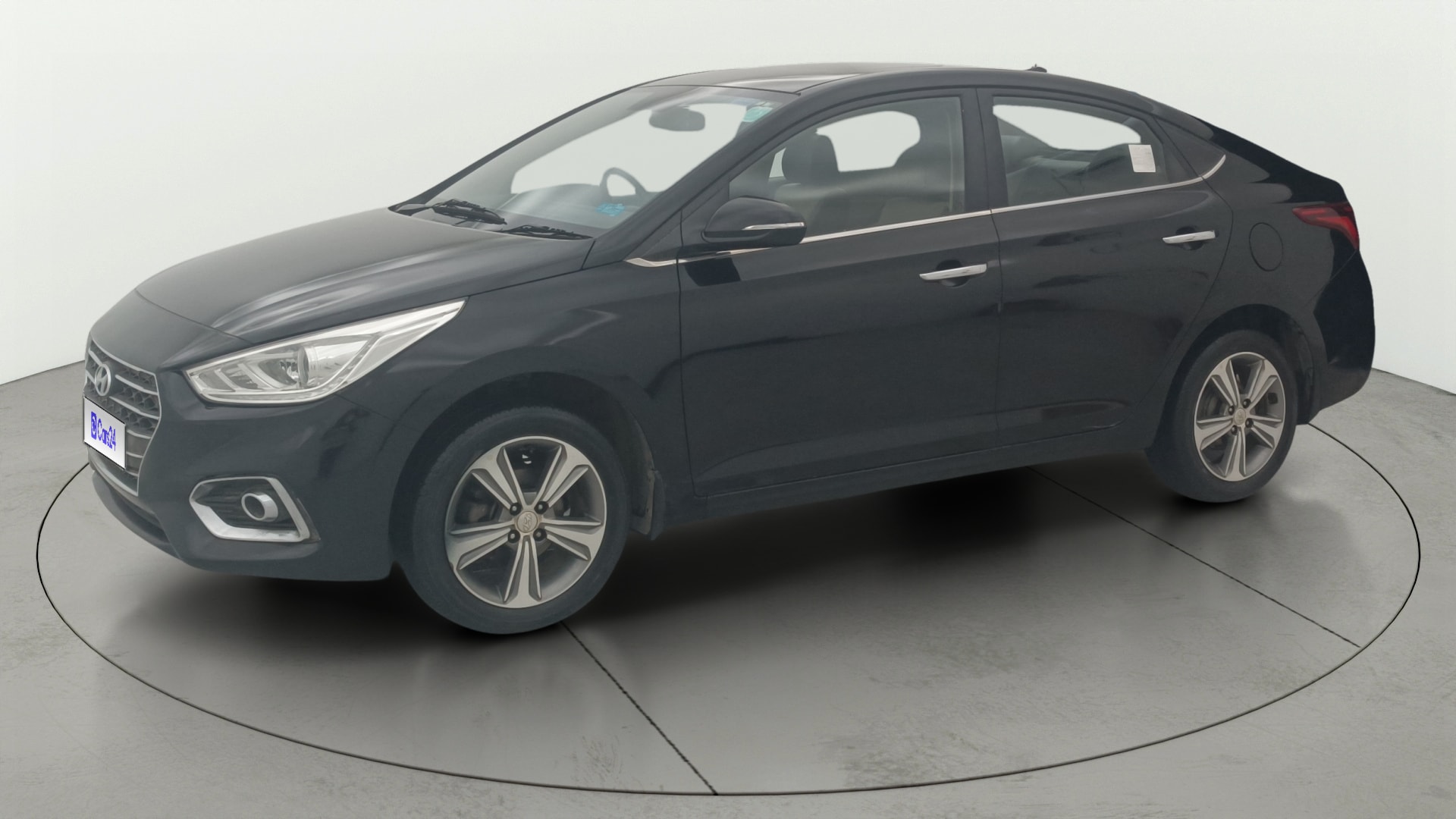 View 2018 Hyundai Verna 1.6 VTVT SX Image 22 Used 2018 Hyundai Verna 1.6 VTVT SX Image 22