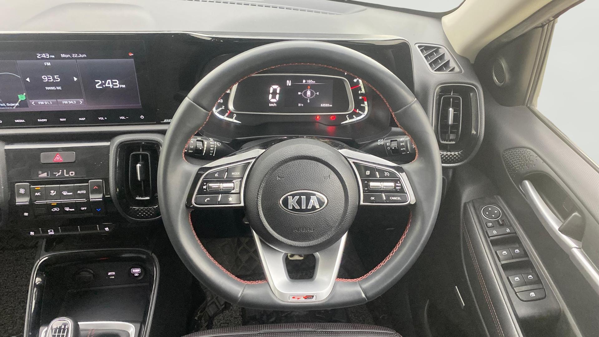 View 2021 Kia Sonet GTX Plus iMT Petrol Image 13 Used 2021 Kia Sonet GTX Plus iMT Petrol Image 13