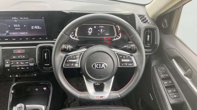 View Kia Sonet Image 13 Used Kia Sonet Image 13