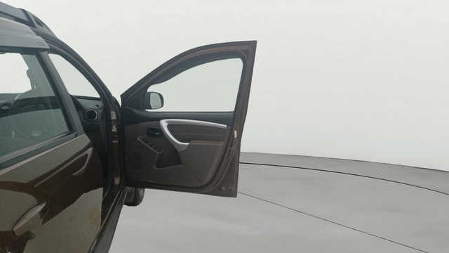 View Renault Duster Image 44 Used Renault Duster Image 44