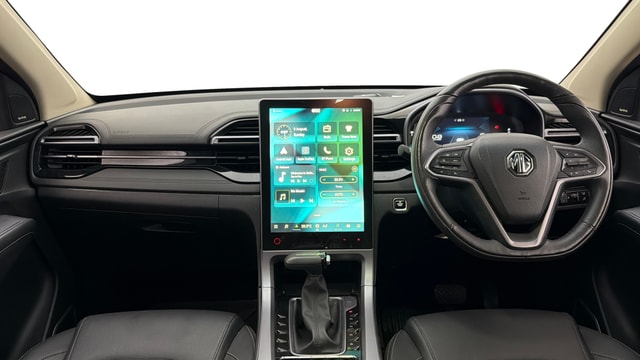 View MG Hector Plus Image 17 Used MG Hector Plus Image 17