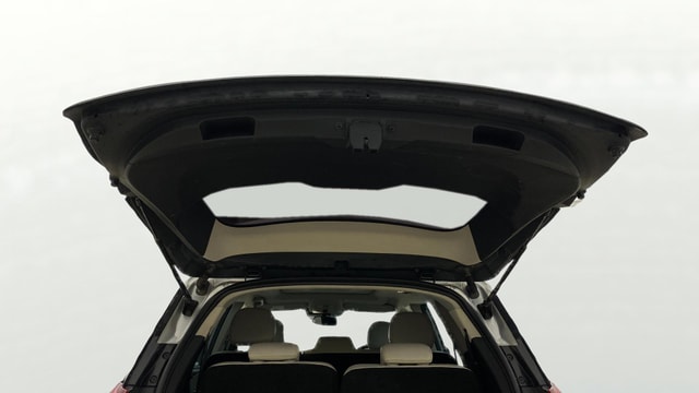 View Mahindra XUV700 Image 33 Used Mahindra XUV700 Image 33