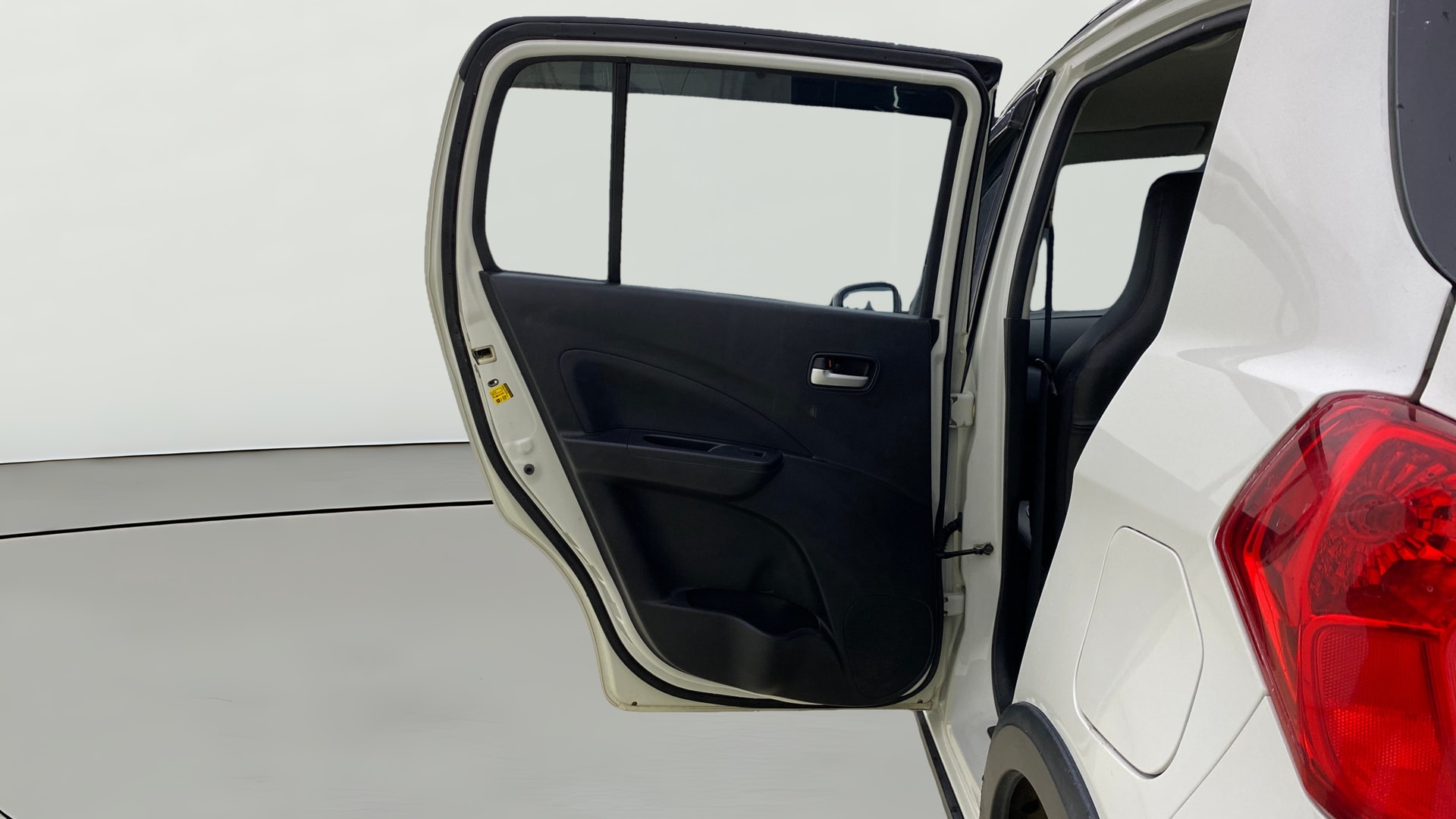 View 2018 Maruti Suzuki 1000 Base Variant Image 22 Used 2018 Maruti Suzuki 1000 Base Variant Image 22