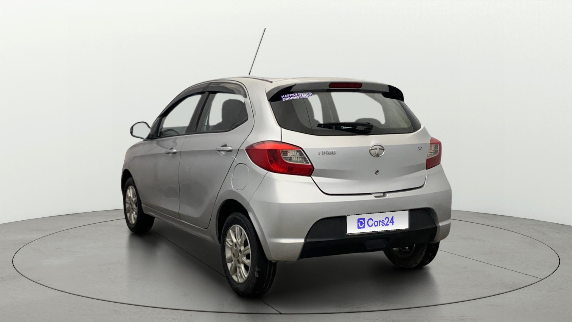 View 2018 Tata Tiago Revotorq XB Image 2 Used 2018 Tata Tiago Revotorq XB Image 2