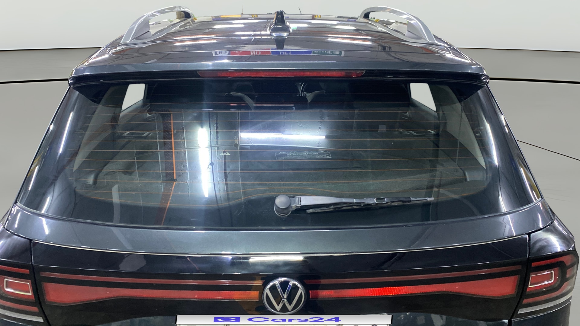 View 2022 Volkswagen Taigun 1.0 TSI Topline MT Image 4 Used 2022 Volkswagen Taigun 1.0 TSI Topline MT Image 4