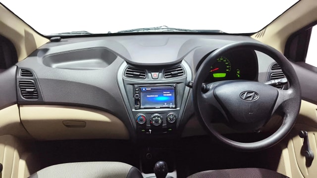 View Hyundai EON Image 15 Used Hyundai EON Image 15