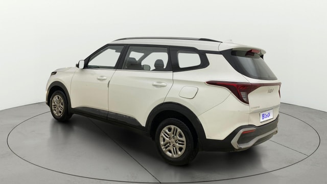 View Kia Carens Image 2 Used Kia Carens Image 2