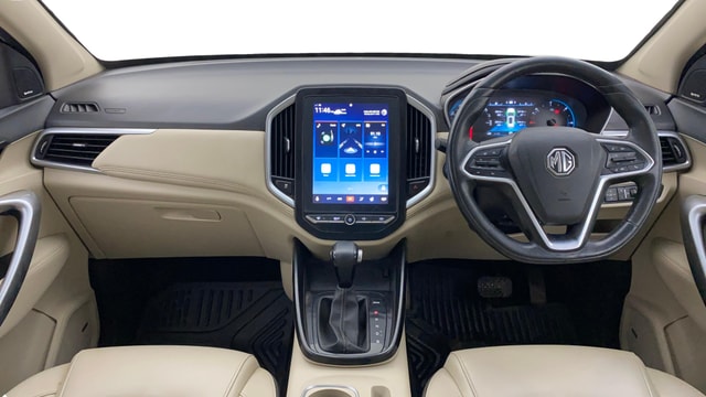 View MG Hector Image 31 Used MG Hector Image 31